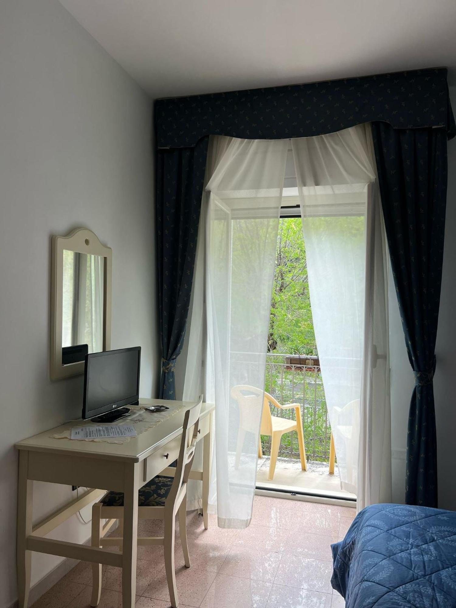 Hotel Mazzocca Caramanico Terme Extérieur photo